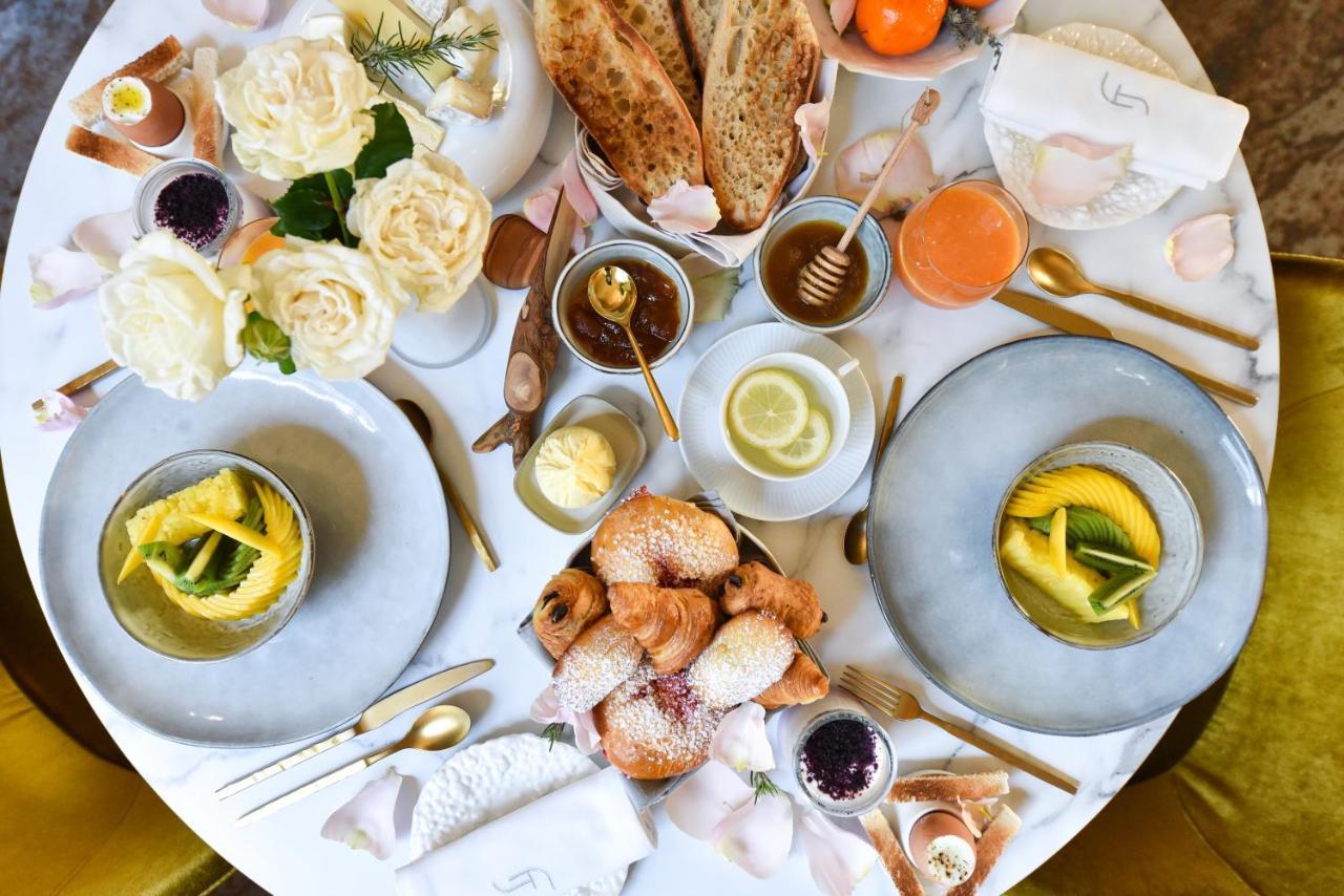 Auberge De Saint-Remy - Restaurant Gastronomique Etoile Fj Exteriér fotografie
