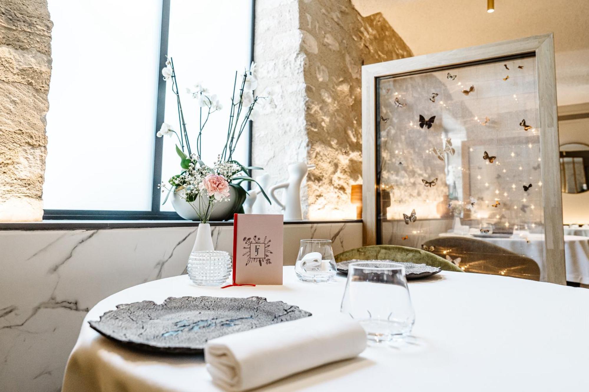 Auberge De Saint-Remy - Restaurant Gastronomique Etoile Fj Exteriér fotografie